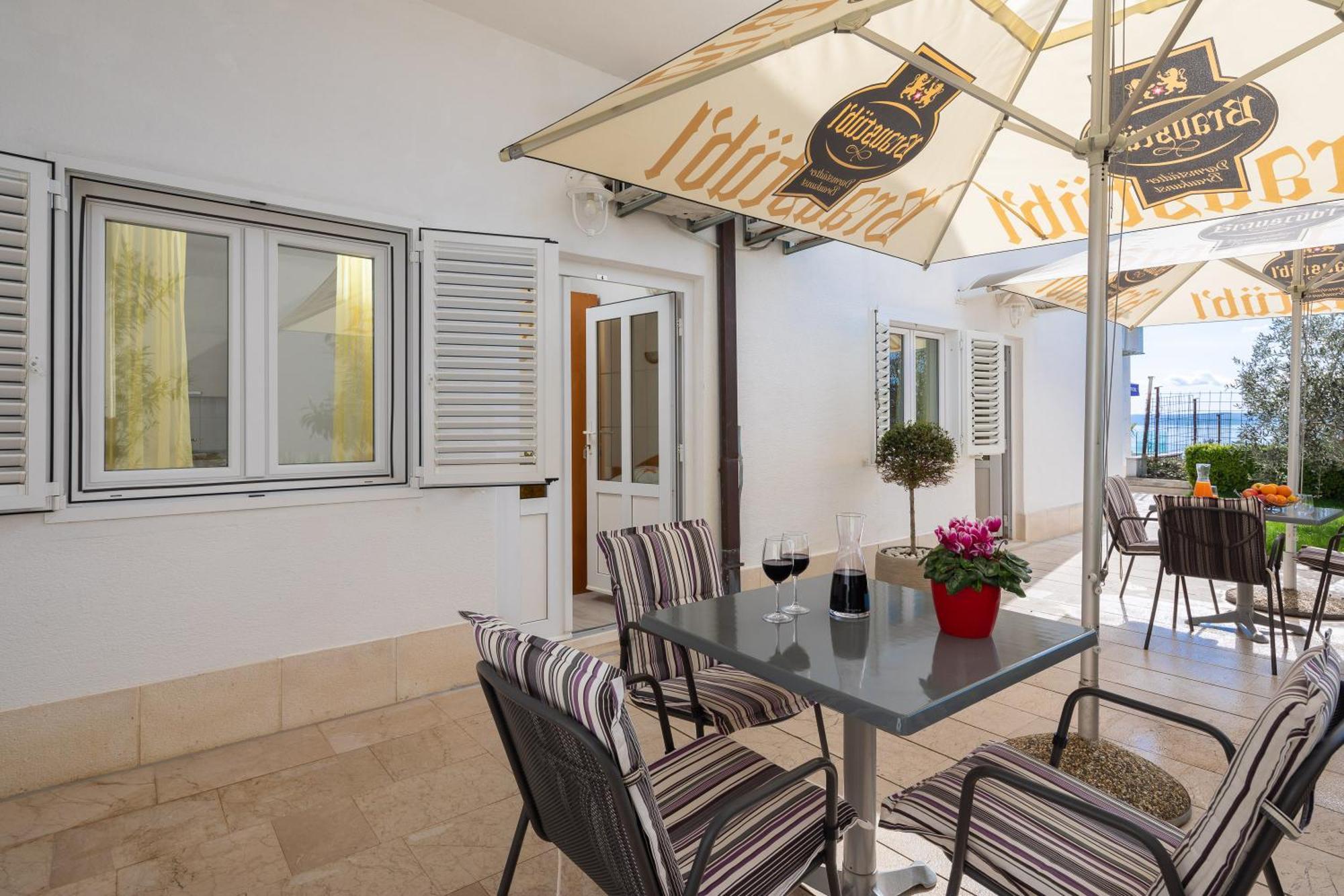 Ruza Apartma Makarska