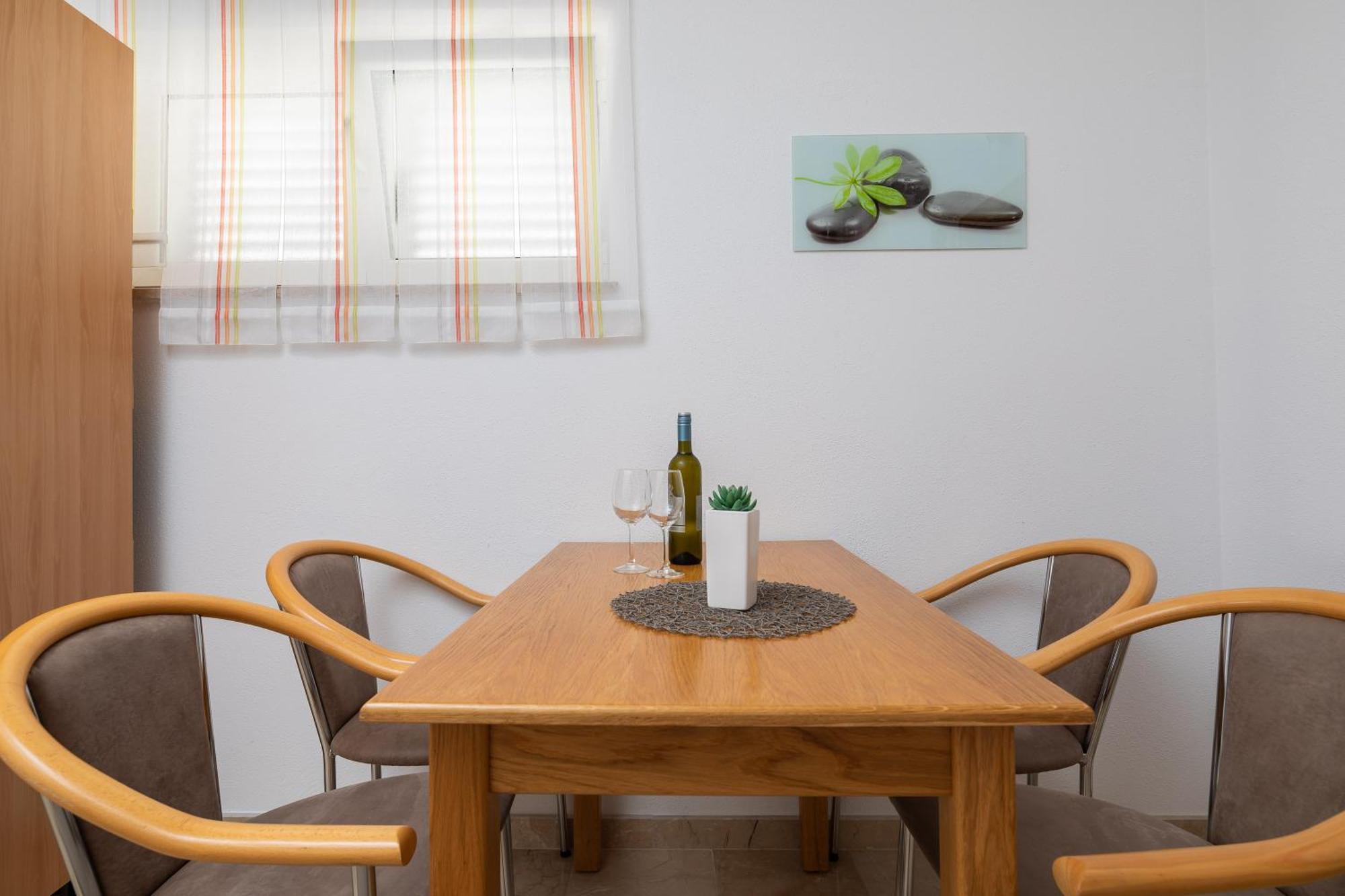 Ruza Apartment Makarska