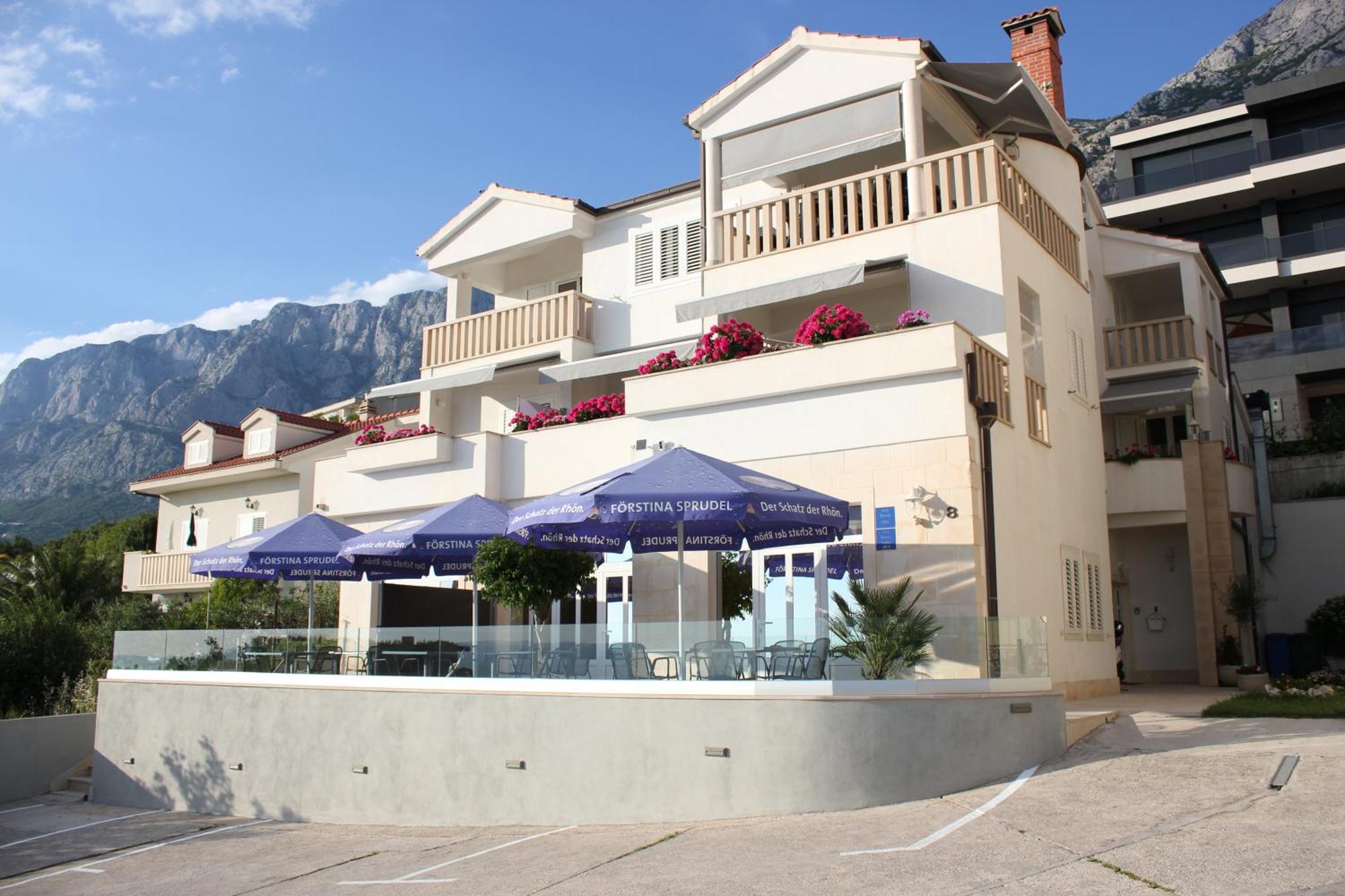 Ruza Appartement Makarska